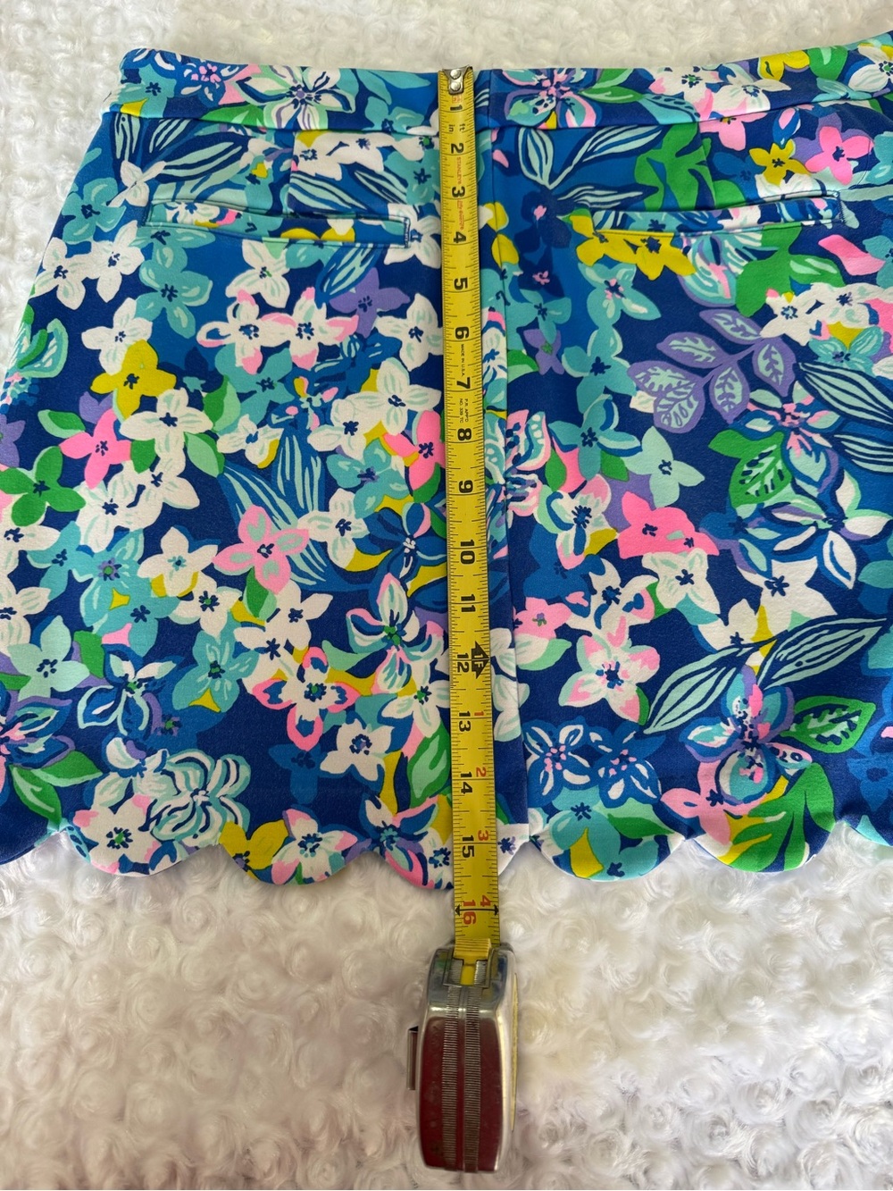 Lilly Pulitzer Golf Skort with built in white Lining - Picture 9 of 10